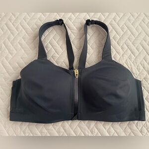 Victoria’s Secret 38D Sweat On Point Knockout sports bra